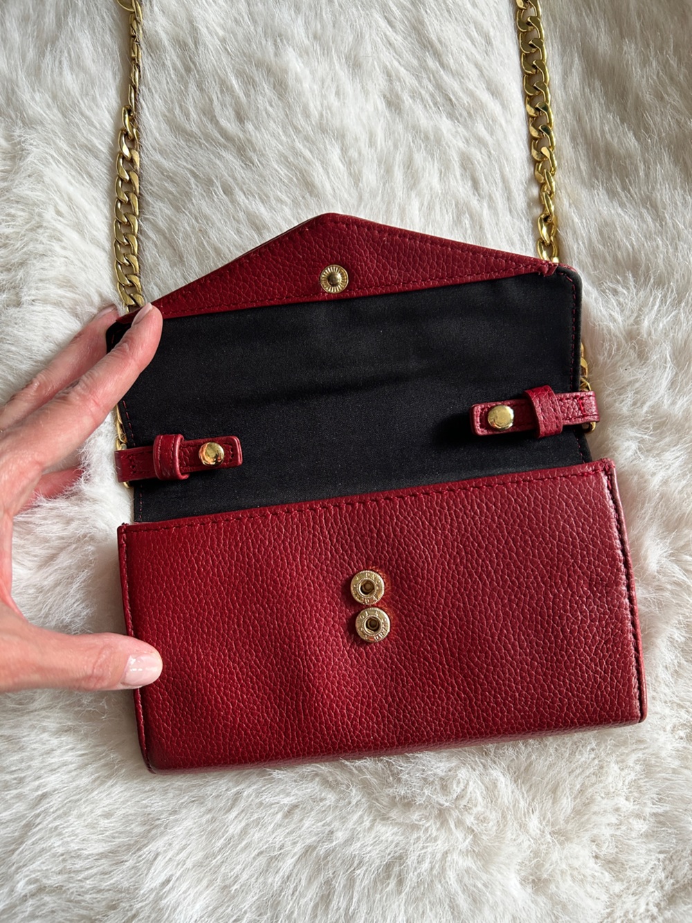 Stella and Max Red Leather Wallet w/ Removable Crossbody Chain Strap - Picture 2 of 8